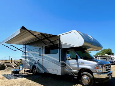 2021 Winnebago Minnie Winnie Class C rental in Everett, WA
