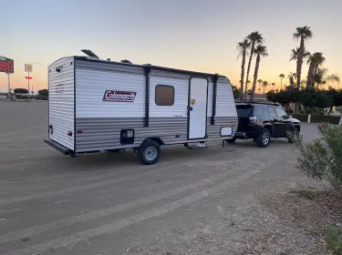 2023 Dutchmen Coleman Lantern LT Travel trailer rental in Newcastle, CA