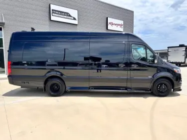 2024 Midwest Automotive Designs Midwest Automotive Designs Class B Class B rental in Bossier City, LA