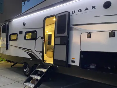 2023 Keystone RV Cougar Fifth-wheel rental in Riverside, CA