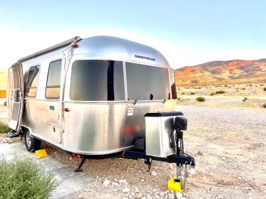 2023 Airstream Bambi Travel trailer rental in Lucerne Valley, CA
