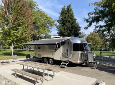 2019 Airstream Flying Cloud Travel trailer rental in Tacoma, WA