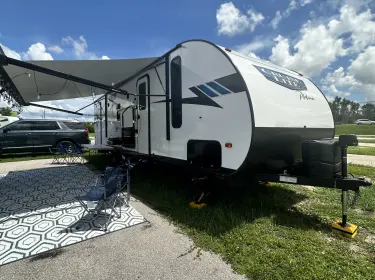 2023 Forest River Salem Cruise Lite Platinum Travel trailer rental in Miami, FL