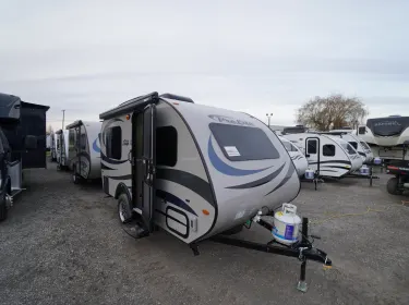 2024 Prolite RV Lounge Travel trailer rental in Listowel, ON