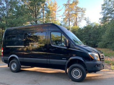 2016 Mercedes-Benz Sprinter Camper van rental in Portland, OR