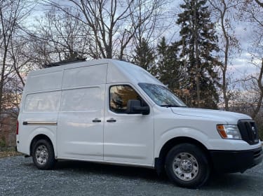 2012 Nissan PRIMASTAR Camper van rental in Sherbrooke, QC