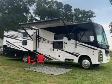 2023 Georgetown GT5 Class A rental in Bentonville, AR