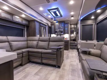 2023 Grand Design Momentum M-Class Toy Hauler Fifth-wheel rental in Geneva, FL