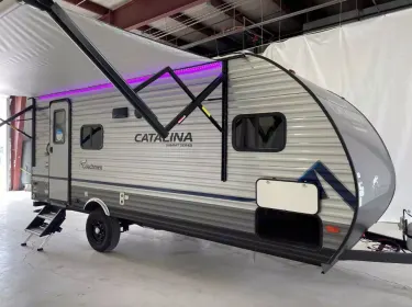 2023 Coachmen Catalina Summit Series 7 184FQS Travel trailer rental in Spring Hill, TN