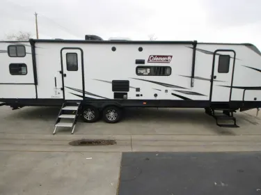 2020 Dutchmen Coleman Light Travel trailer rental in Joshua Tree, CA