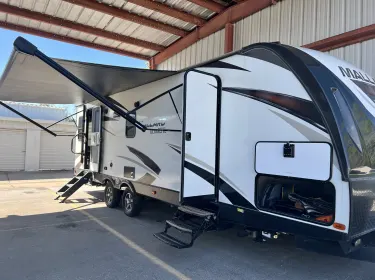2018 Heartland Mallard Travel trailer rental in Bastrop, TX