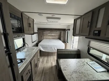2021 Gulf Stream kingsport Travel trailer rental in Kelowna, BC