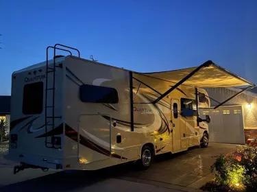 2017 Thor Quantum Class C rental in North hills, CA
