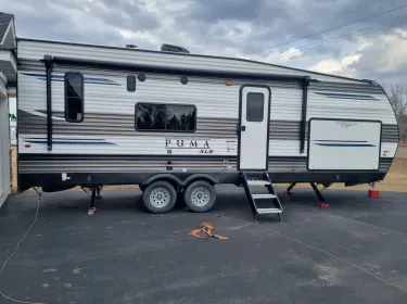 2022 Palomino Puma Toy hauler rental in Saint Francis, MN