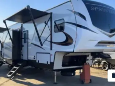 2022 Keystone RV Sprinter Fifth-wheel rental in Mims, FL