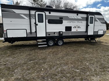 2022 Aspen Trail Dutchmen Travel trailer rental in Shelley, ID