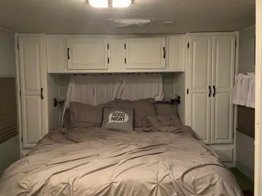 2002 Coachmen Santara Class C rental in Oakley, IL