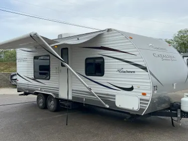 2012 Coachmen Catalina Travel trailer rental in Moraine, OH