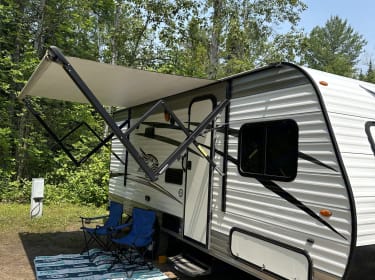2017 Jayco Jay Flight SLX Travel trailer rental in Owosso, MI