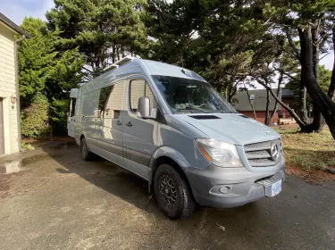 2014 Mercedes-Benz Sprinter Camper van rental in Talent, OR