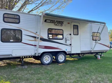 2010 Forest River Salem Cruise Lite Travel trailer rental in Trois-Rivières, QC
