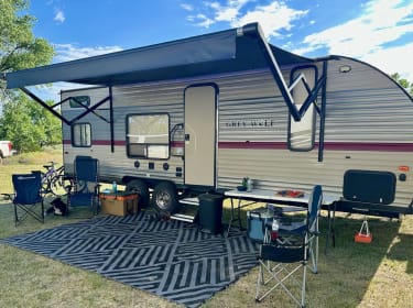 2018 Forest River Cherokee Grey Wolf Special Edition Travel trailer rental in Belle Fourche, SD