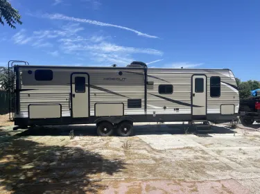 2019 Keystone RV Hideout LHS Travel trailer rental in Clovis, CA
