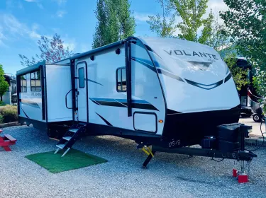 2021 Volante 33 Travel trailer rental in Ammon, ID