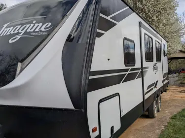 2021 Grand Design Imagine Travel trailer rental in Afton, TN