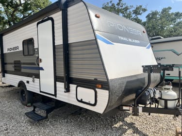 2021 Hartland pioneer Travel trailer rental in Bastrop, TX