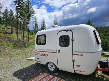 1988 Scamp 13' Travel trailer rental in Littleton, CO