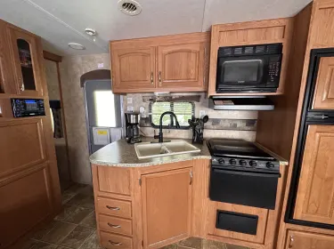 2009 Jayco Jay Flight G2 Travel trailer rental in Manorville, NY