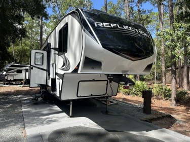 2021 Grand Design Reflection Fifth-wheel rental in Tavares, FL