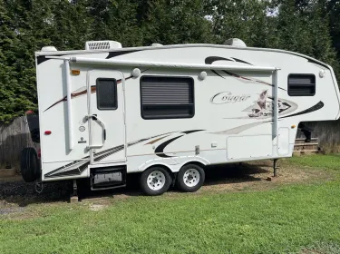 2010 Keystone RV Cougar Fifth-wheel rental in Pendleton, SC