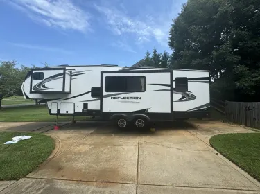 2022 Grand Design Reflection Fifth-wheel rental in Mint hill, NC