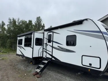 2024 Venture RV 327VIK Travel trailer rental in Wasilla, AK