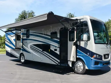 2022 Bay Star Bay Star Motorhome Class A rental in Aurora, CO
