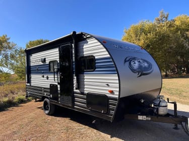 2021 Forest River Cherokee Wolf Pup Travel trailer rental in SHELDON, IA