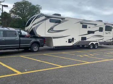 2020 Grand Design Solitude Fifth-wheel rental in Morganton, GA