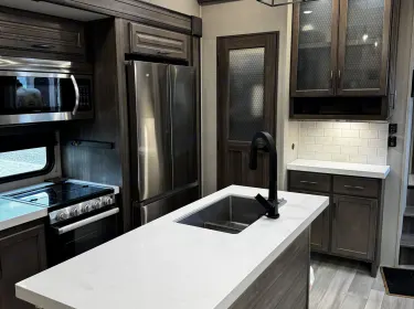 2023 Grand Design Solitude Fifth-wheel rental in Tavares, FL