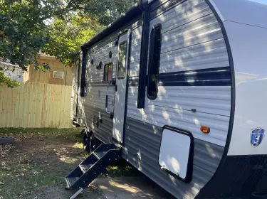 2021 Gulf Stream Enlighten Travel trailer rental in Frisco, NC