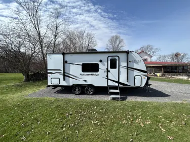 2025 Starcraft Autumn Ridge Travel trailer rental in Las Vegas, NV