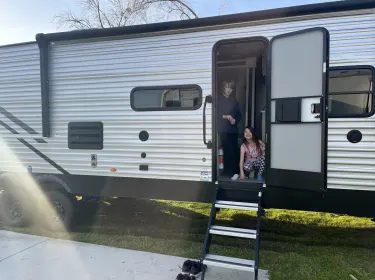 2022 East to West Silver Lake Travel trailer rental in Brentwood, CA