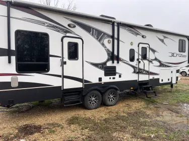 2015 Keystone Fuzion Toy hauler rental in Tylertown, MS