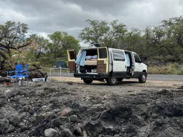 2010 Ford Econoline 150 Camper van rental in Wailuku, HI