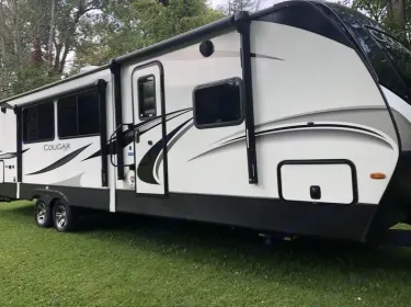 2019 Keystone 34TSB Travel trailer rental in Austin, TX