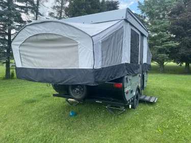 2019 Coachmen epic 1906 Travel trailer rental in Midland, ON