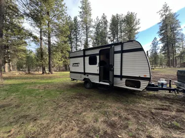 2025 Coleman 17B Travel trailer rental in Redmond, OR