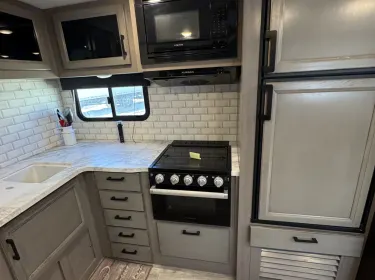 2022 Jayco Jay Feather Travel trailer rental in Omaha, NE