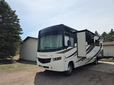 2014 Georgetown Georgetown Motorhome Class A rental in Vermillion, SD